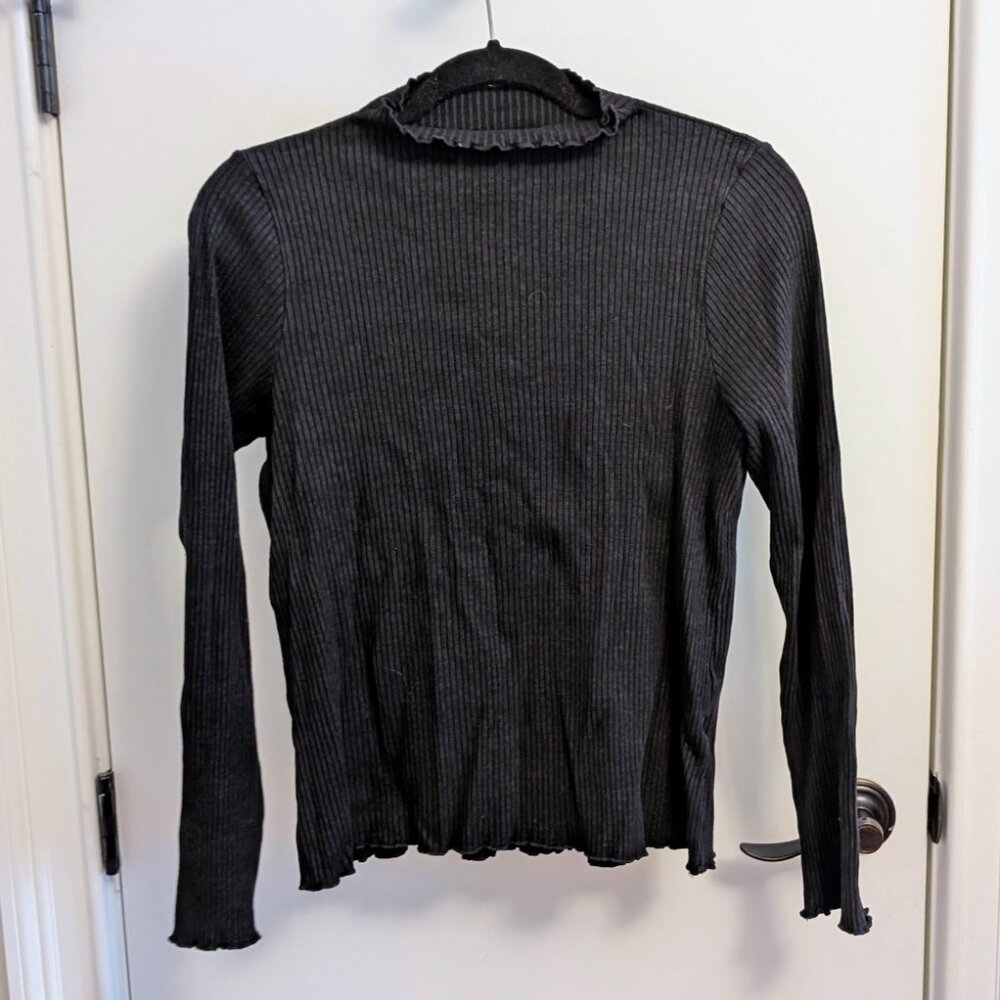 Vetta Black The Ribbed Mockneck Top in S - Picture 3 of 6
